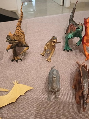 Dinosaurs like new