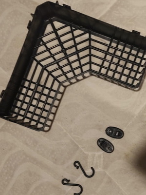 Wall-mounted bathroom storage basket for shampoo and toiletries