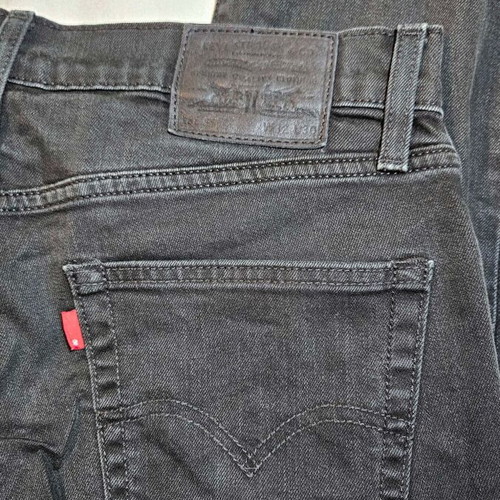 Levi's men's jeans, size M, black