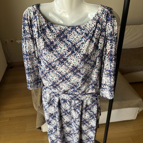 Jessica Simpson dress size M new, colorful pattern