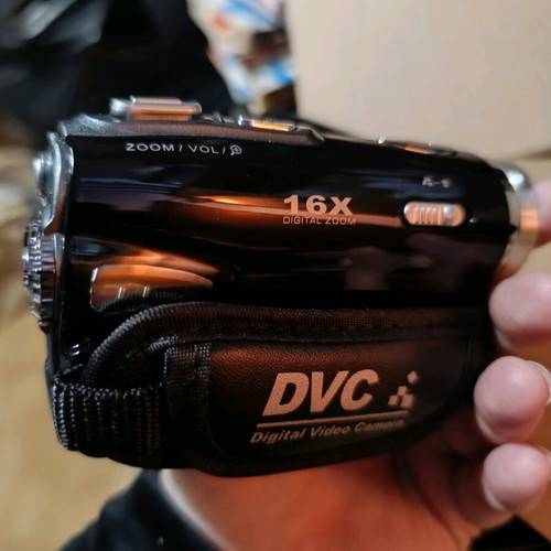 Mini camera like new with rotating screen