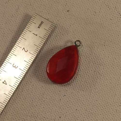 Red teardrop pendant like new glass, 3 cm length