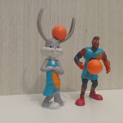 Looney Tunes Space Jam 2 Basketball Tune Squad figures McDonald's Happy Meal set