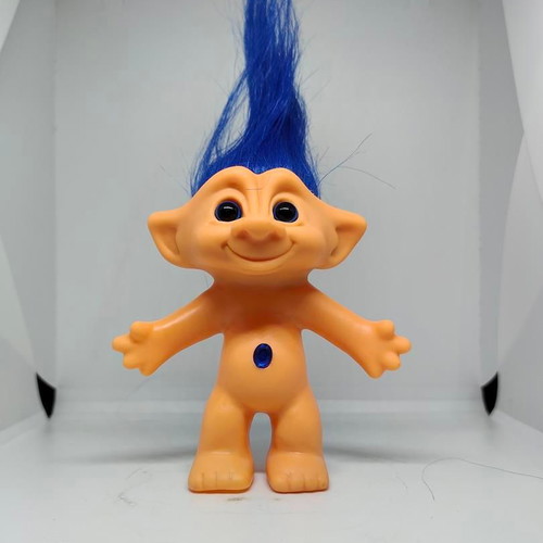 Retro Efxoulis Troll figure with blue hair and diamond, like new