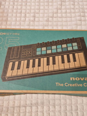 Novation Launchkey Mini 25 MK3 MIDI πληκτρολόγιο ελεγκτής