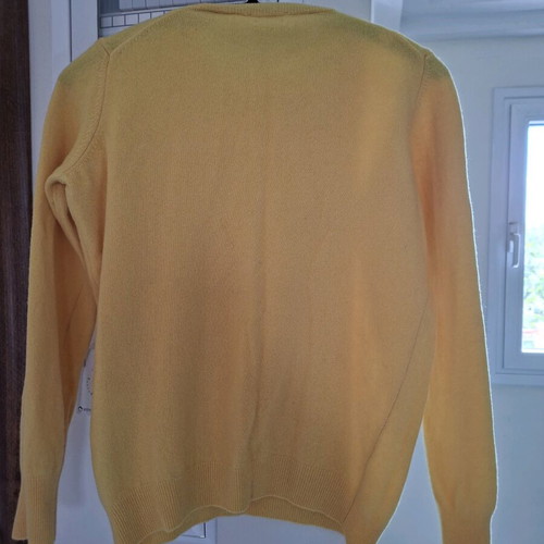 Benetton yellow pullover used, small-medium