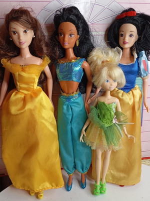 Κούκλες Disney Queens μεταχειρισμένες με χαρακτήρα
