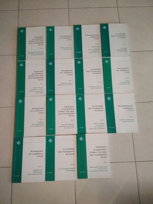Pack of 15 used French language teaching books, Hellenic Open University