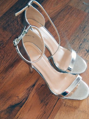 Women's shoes silver like new, 12cm heels, size 39