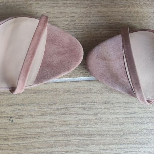 Giuseppe Zanotti sandals size 38 like new, beige pink