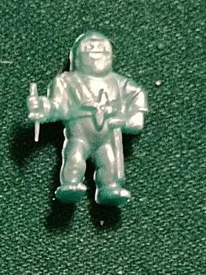 El Greco alien ninja figure used in very good condition