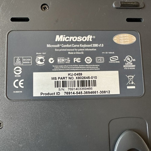 Microsoft Comfort Curve Keyboard 2000 wired