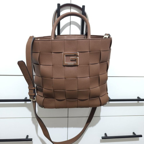 Guess handbag used, brown with base defect