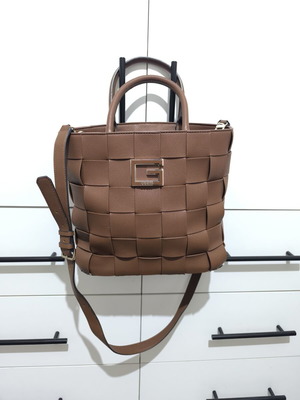 Guess handbag used, brown with base defect