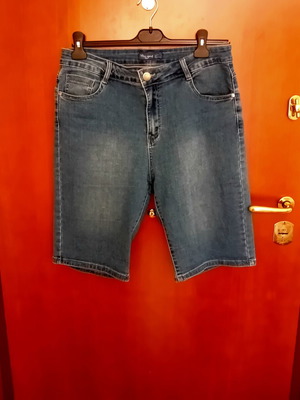 Women's denim bermuda shorts like new, size XL, dark blue faded
