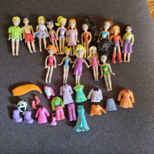 Polly Pocket collectible set used with accessories