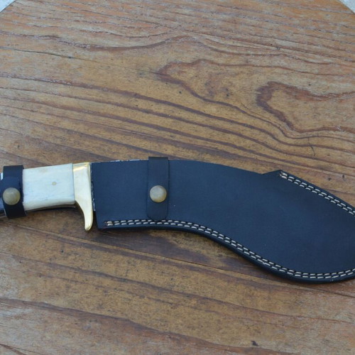 Custom Made Vintage Damascus Collectable Hunting Knife from The Eagle Collect 5747
