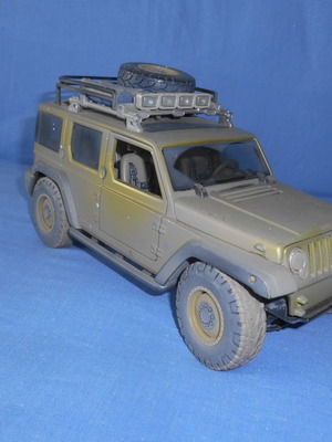 Maisto Jeep Rescue Concept Chrysler 1/18 μεταχειρισμένο