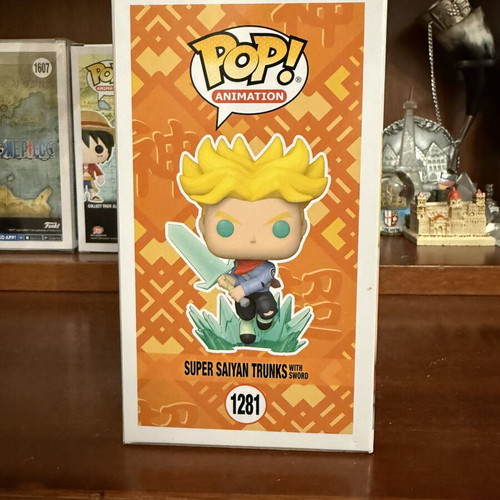 Funko Pop Animation Dragonball #1281 Super Saiyan Trunks with Sword Amazon Exclusive like new