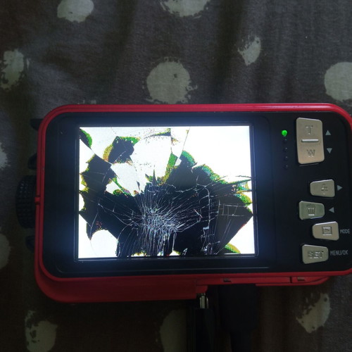 Agfaphoto Realishot WP 8000 used with broken screen for repair or parts