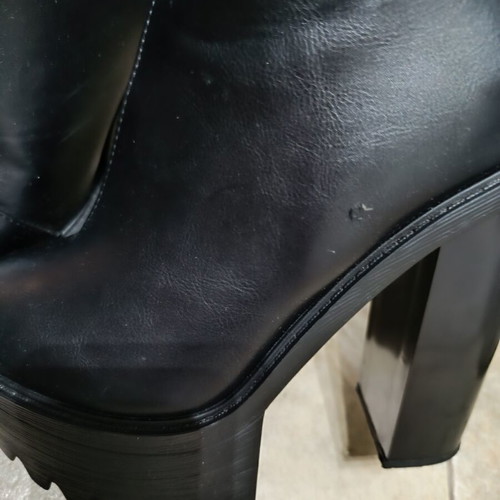 High boots like new, black, size 38, platform heel