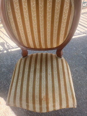Vintage antique chair with front leg issue