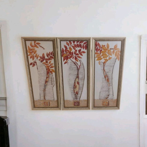 Decorative painting set of three pieces like new