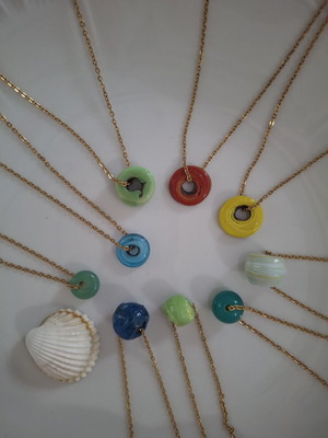 Necklace with stone and gold-plated steel chain new