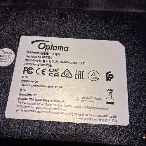 Optoma projector like new