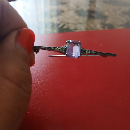 Silver brooch with lilac amethyst like new, A quality