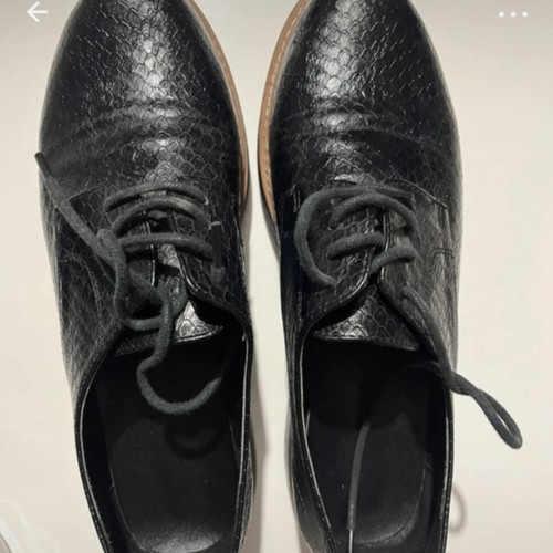 Oxford shoes Exe black croco pattern like new size 39