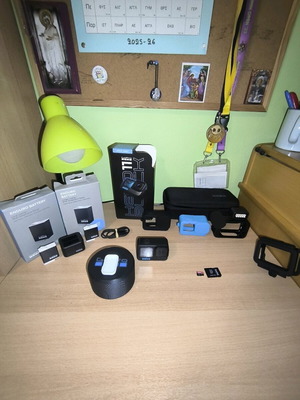 GoPro Hero 11 σαν καινούργια με πολλά αξεσουάρ