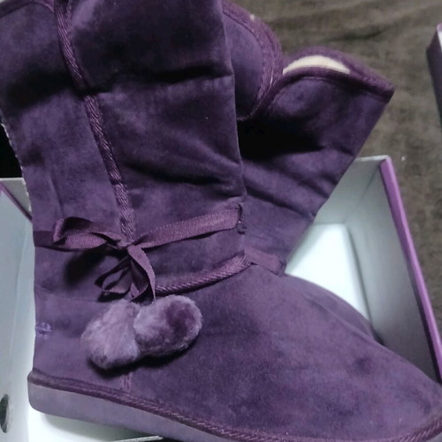 Khrio women's boots with fur new, size 41, purple
