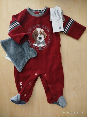 Lapin baby romper like new for 2-3 months with dog print