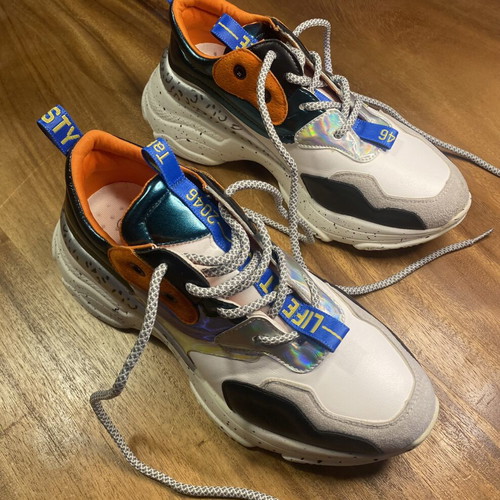 Renato Garini Multicolor Sneakers size 39 like new, narrow fit for 38
