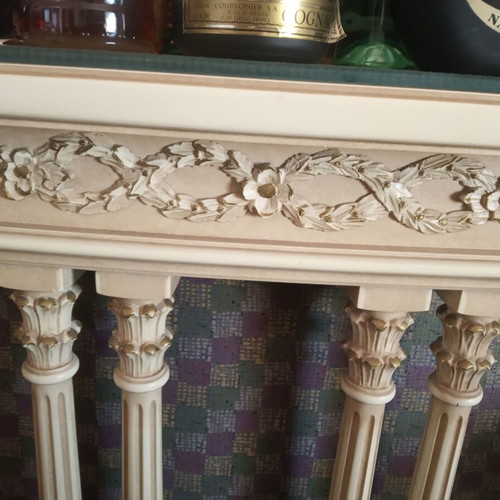 Antique set imported from Spain with two-seater sofa, bar, two stools and table like new
