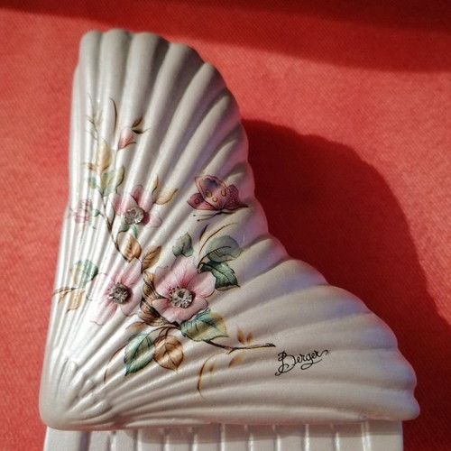 Porcelain jewelry box vintage like new, Italian piano shape