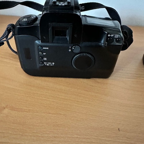 Canon EOS 5 and EOS 1000F N film cameras used for repair or parts