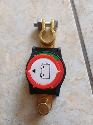 Car battery switch like new