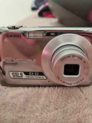 Casio Exilim EX-Z2 ψηφιακή φωτογραφική μηχανή μεταχειρισμένη με θήκη και κάρτα μνήμης
