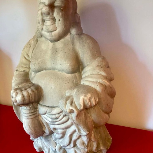Large ceramic Buddha like new, gray shades