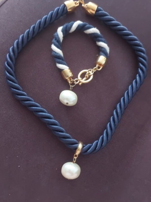 Комплект бижута колие и гривна с перла, като нов
