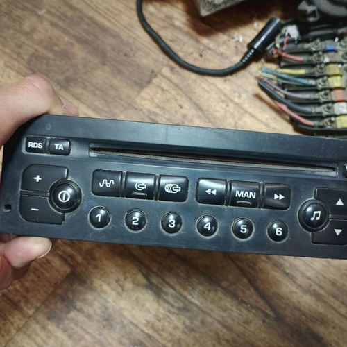 Original car radio with CD for Citroën Peugeot, used