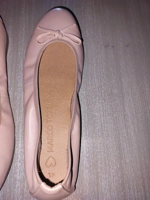Marco Tozzi leather ballerinas size 40 like new, pink nude