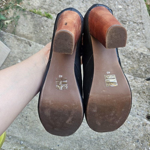 Jeffrey Campbell high heel shoes size 40 like new, foxy wood