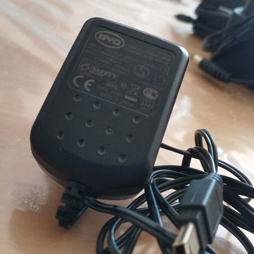 BYD ICS01 charger used, very good condition