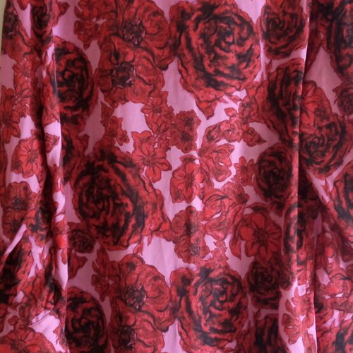 Mix&Match Red Roses shirt like new, one size