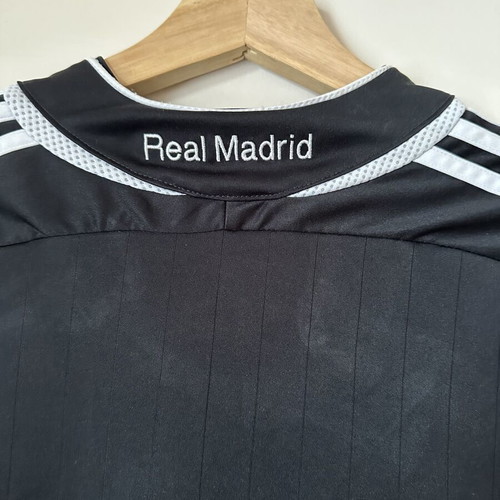 Real Madrid 2006/2007 away football jersey size M