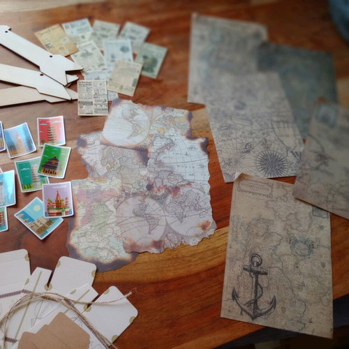 Travel-themed decoration items like new