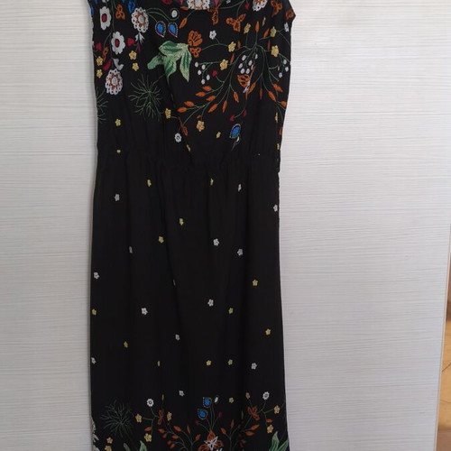 Esquivo long floral maxi dress like new, black multicolor, size M-L